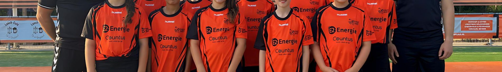 Oranje Zwart Team D1